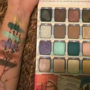 Benifit Bon boyage pallet
